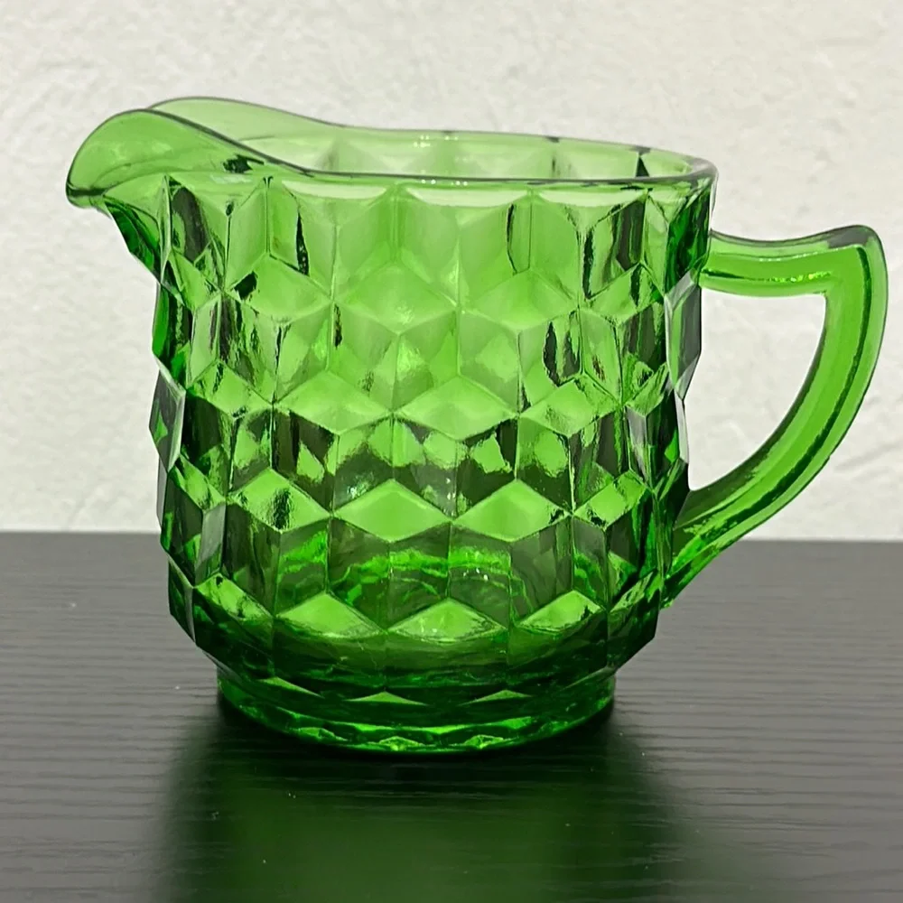 Jennette Glass Co preowned beautiful